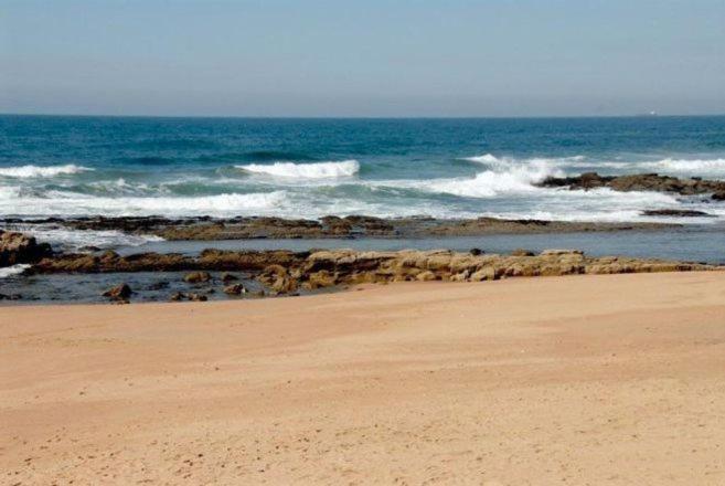 Umdloti Holiday Resort Apartments エクステリア 写真