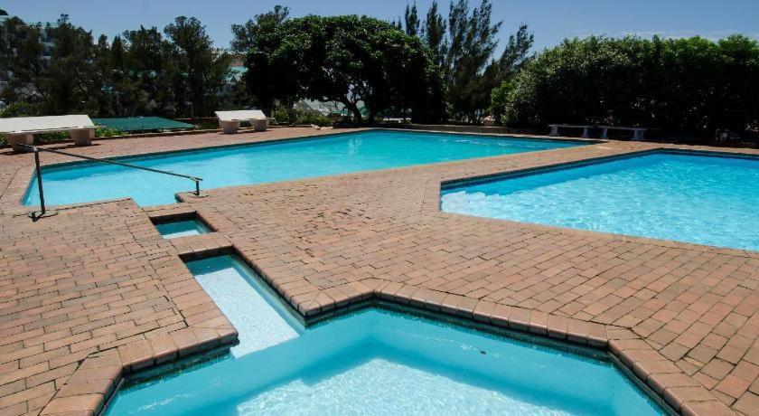 Umdloti Holiday Resort Apartments エクステリア 写真